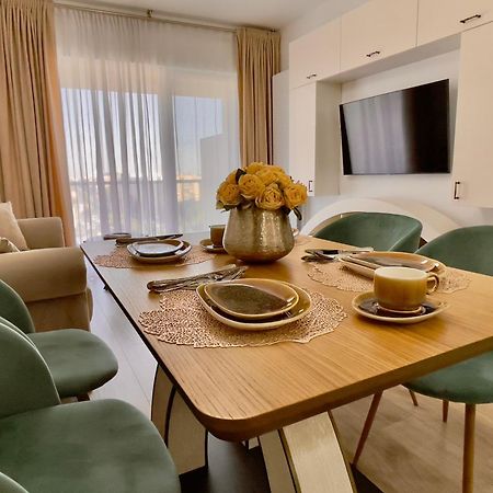 Piazza Vista - Granvia Park Apartment Букурещ Екстериор снимка