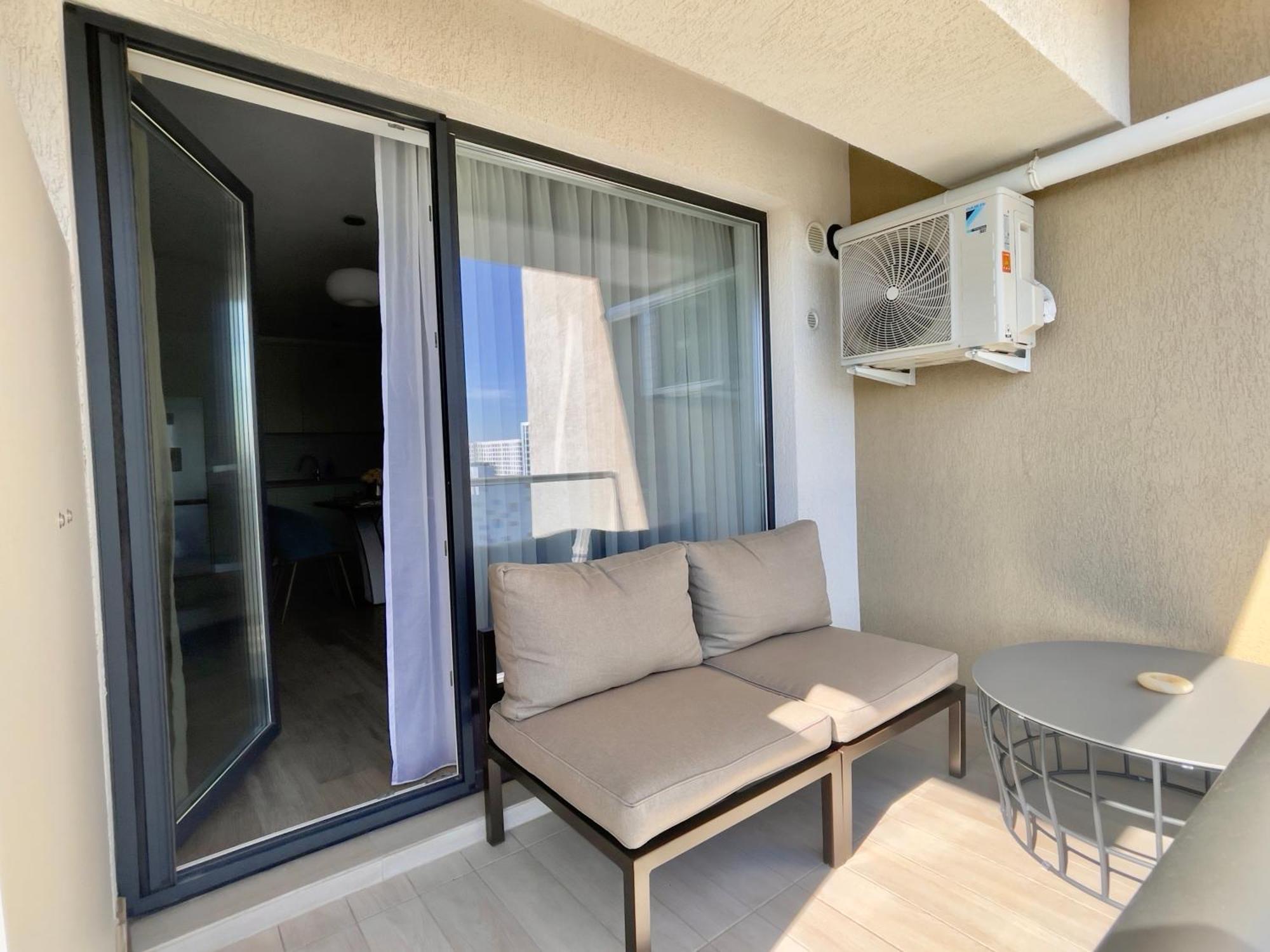 Piazza Vista - Granvia Park Apartment Букурещ Екстериор снимка